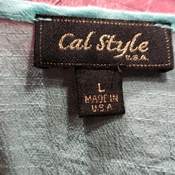 Aqua Sz Lg - long sleeve tunic trimmed with white - Picture 4 of 5